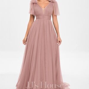 JJ’s House A-line V-Neck Sweep Train Tulle Prom Dresses With Bow #301871 Sz. 16